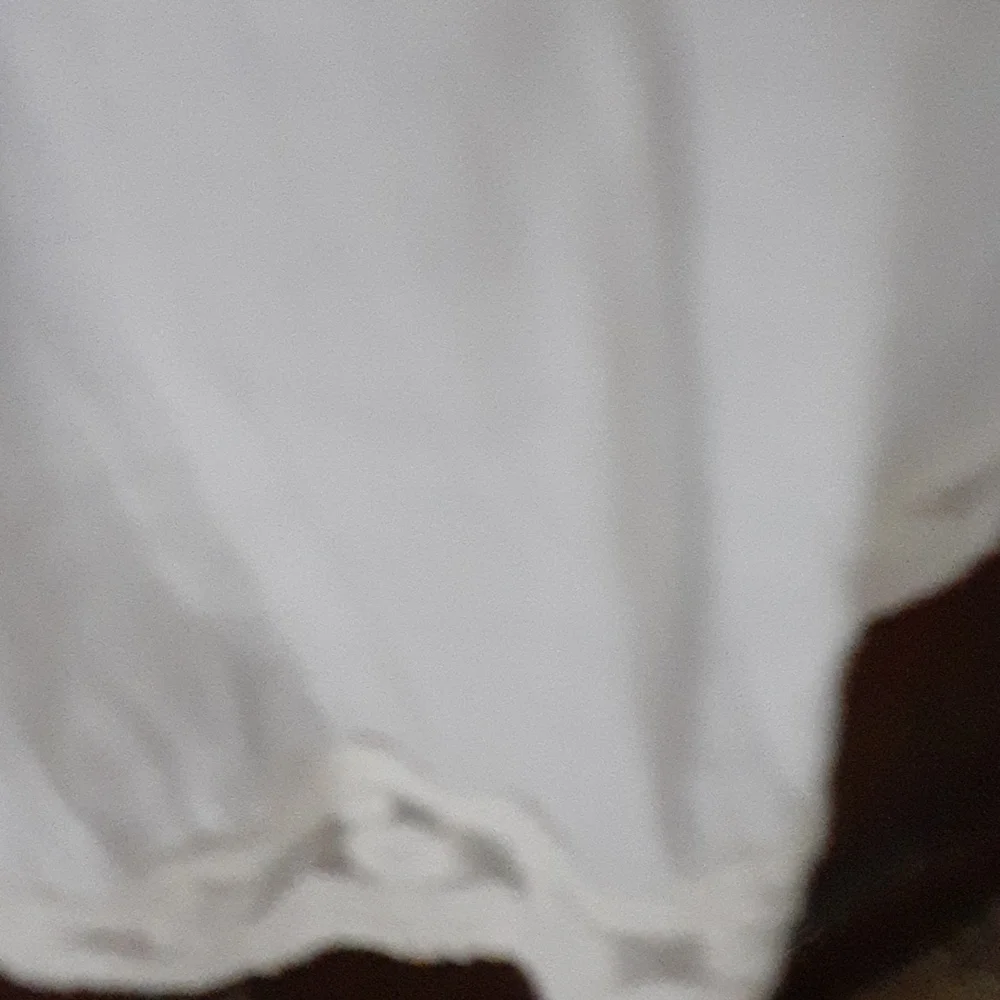 California Grown sz large off shoulder white beach dress lace bottom NWOT - Picture 2 of 4